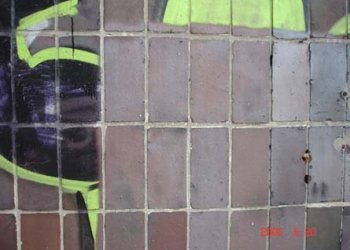 Usuwanie i zabezpieczanie anty-graffiti