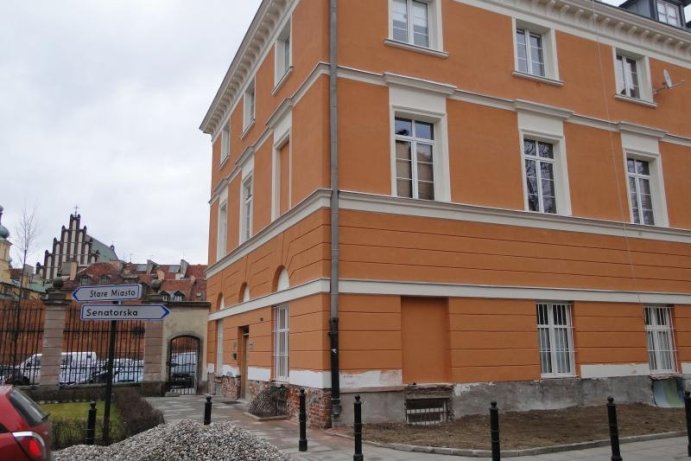 Warszawa, Stare Miasto - Podwale - Widok po oczyszczeniu elewacji 